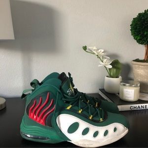 Nike “Glove” Gary Payton